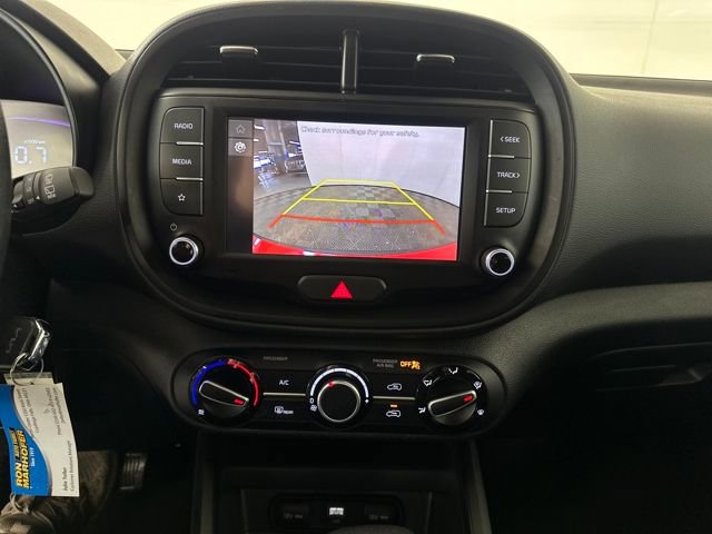 Used 2025 Kia Soul LX w/ LX Technology Package image 22