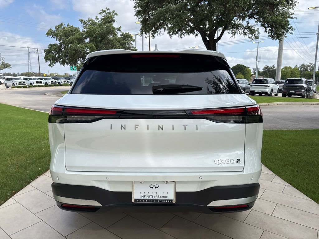 New 2026 INFINITI QX60 Luxe w/ Family Package AWD/4WD image 6