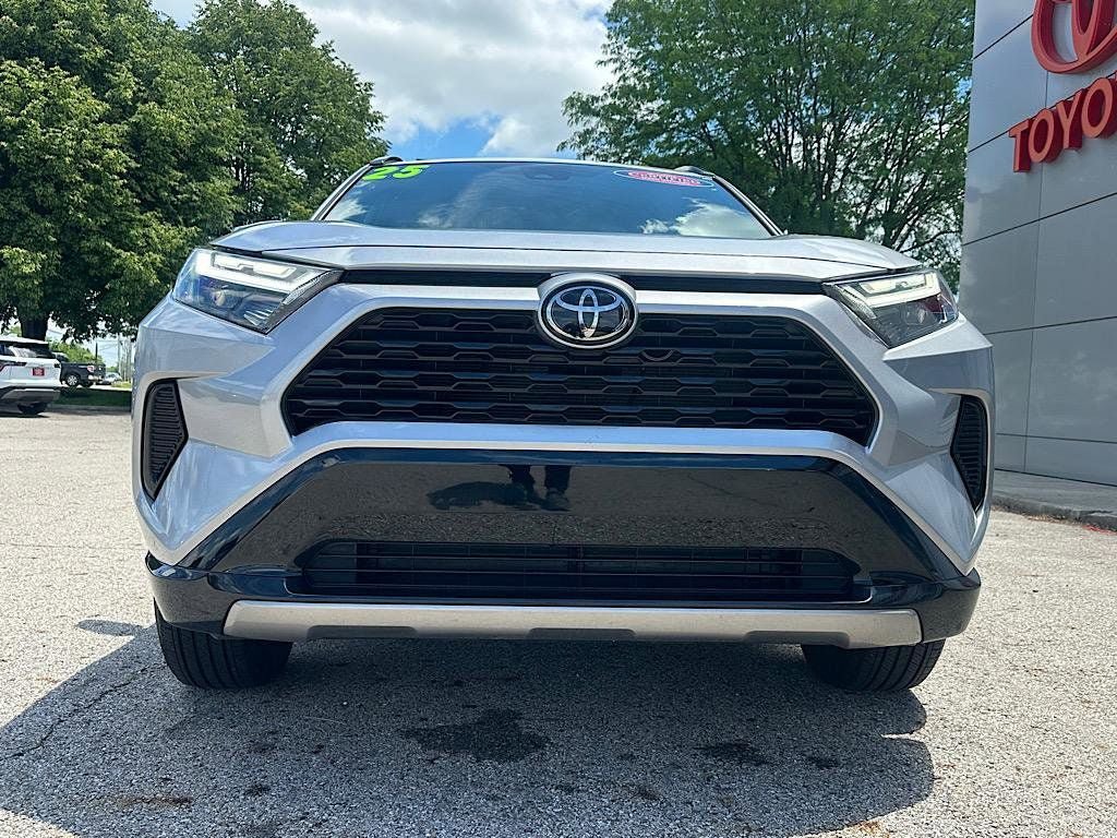 Certified 2025 Toyota RAV4 SE AWD/4WD image 8