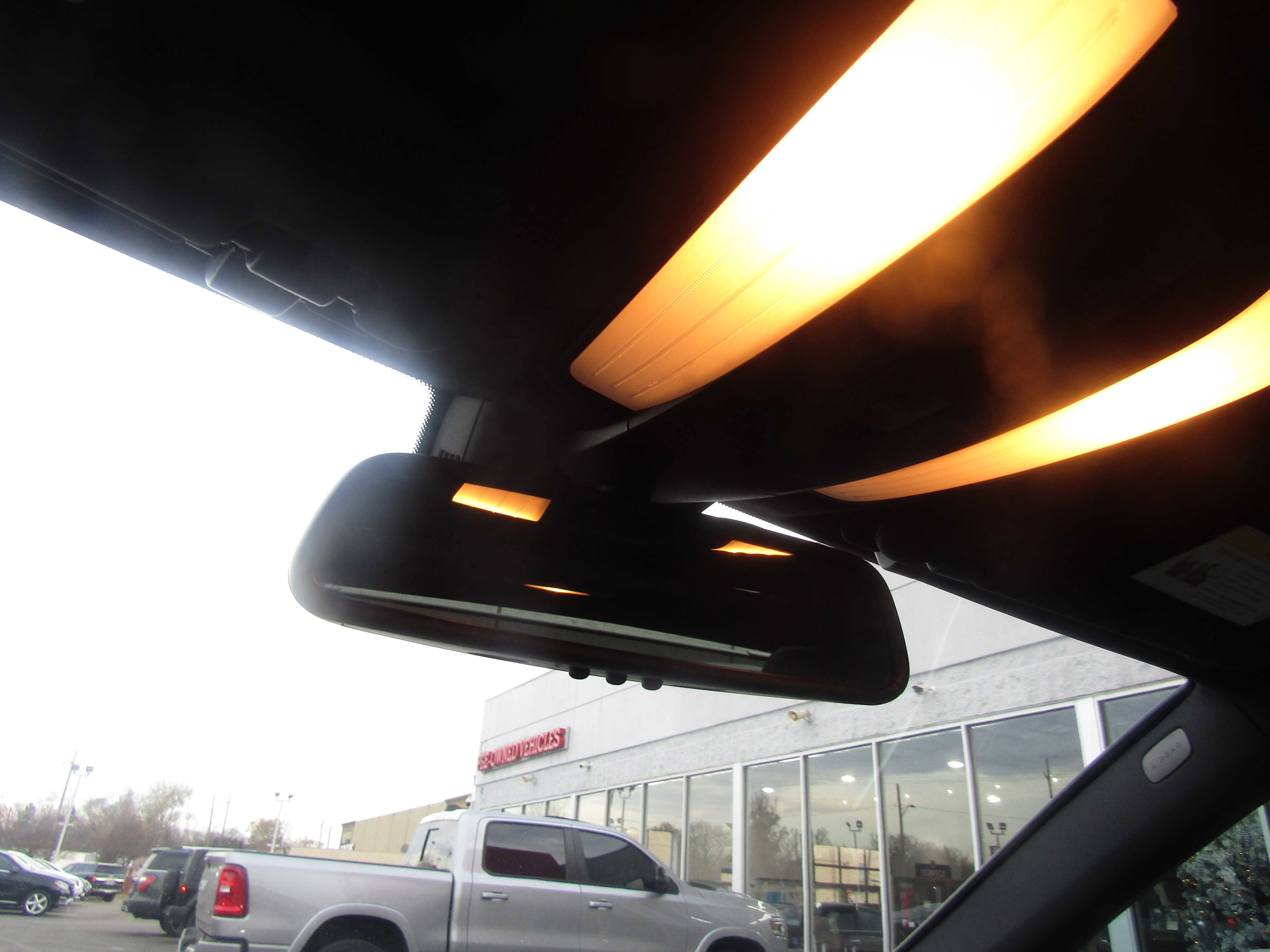 Used 2015 Mercedes-Benz E 350 4MATIC Sedan w/ Premium 1 Package image 18