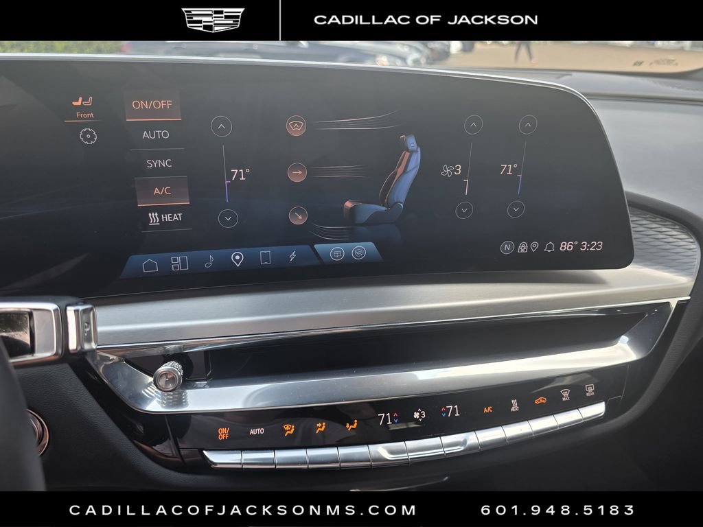 Used 2023 Cadillac Lyriq 2WD image 9