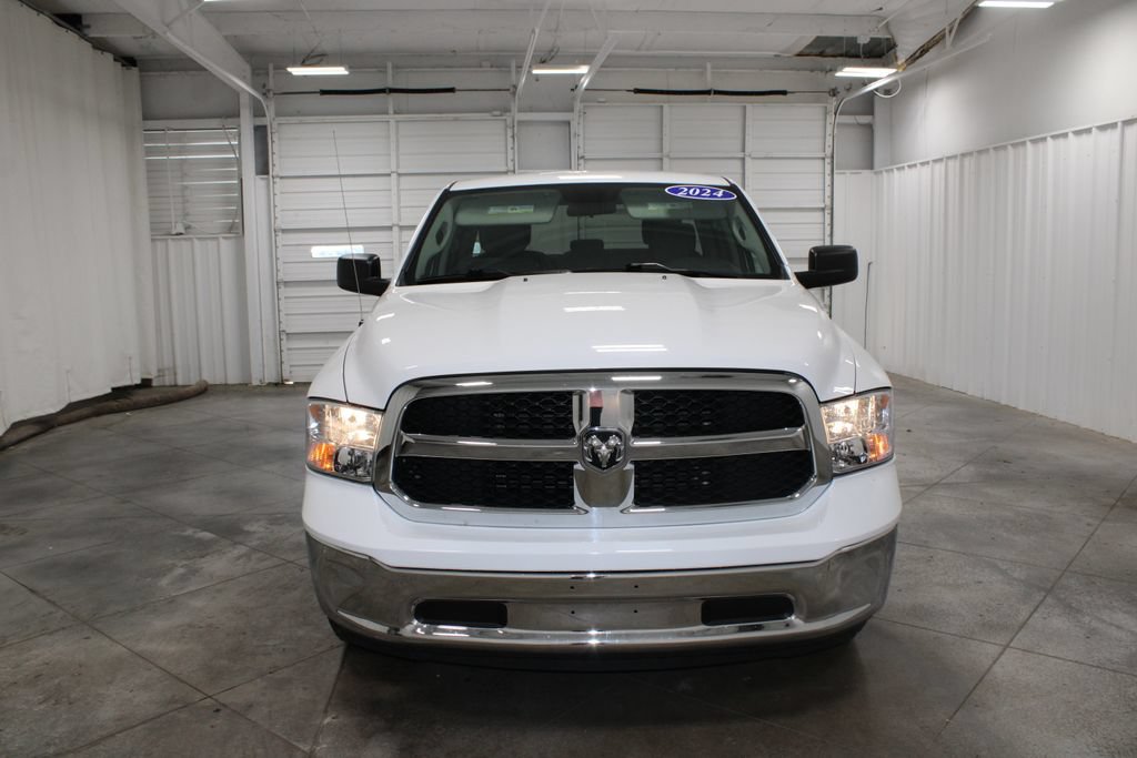 Used 2024 RAM 1500 Classic SLT AWD/4WD image 3