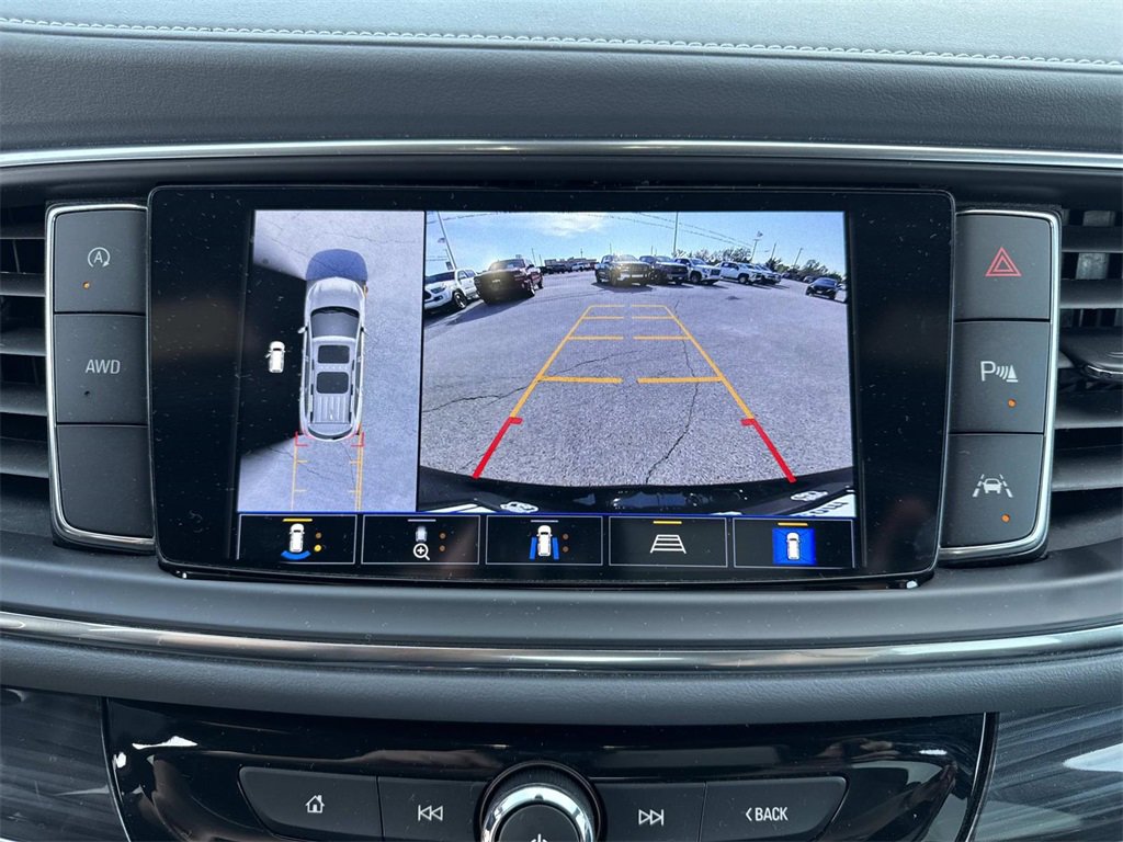 Used 2024 Buick Enclave Premium image 18