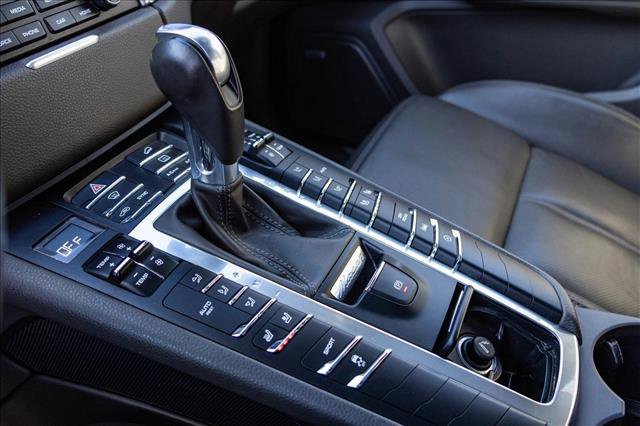 Used 2017 Porsche Macan S image 20