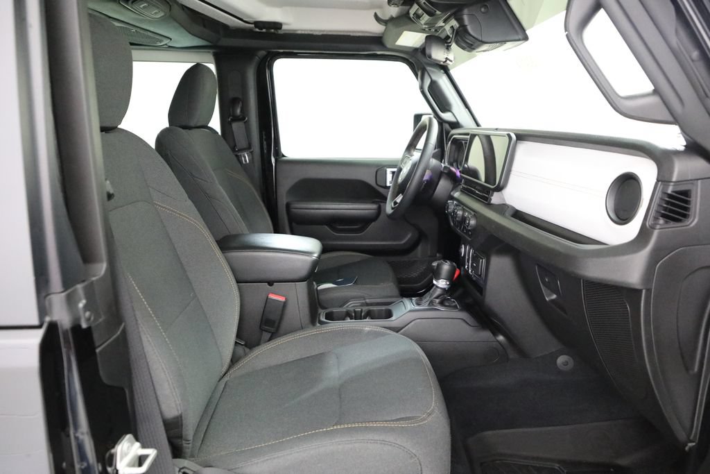 Used 2024 Jeep Wrangler Sport AWD/4WD image 8