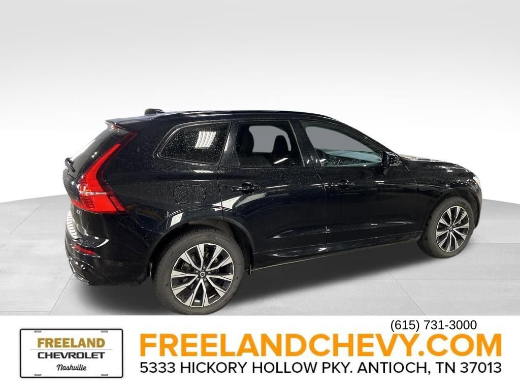 Used 2023 Volvo XC60 B5 Plus image 6