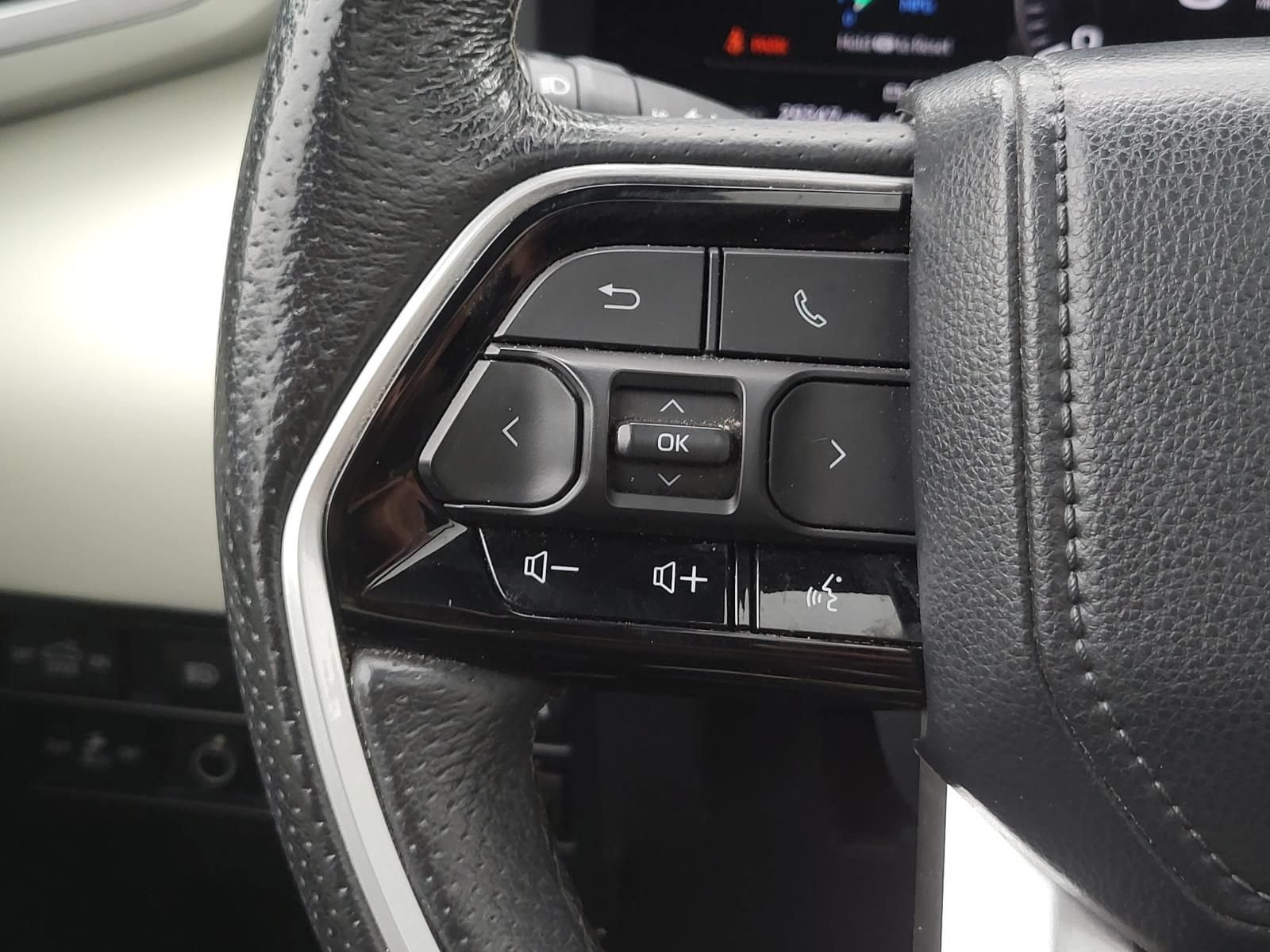 Used 2023 Toyota Tundra Capstone AWD/4WD image 27