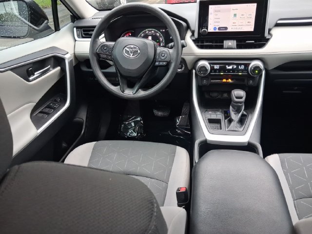 Used 2023 Toyota RAV4 XLE w/ Convenience Package FWD image 9