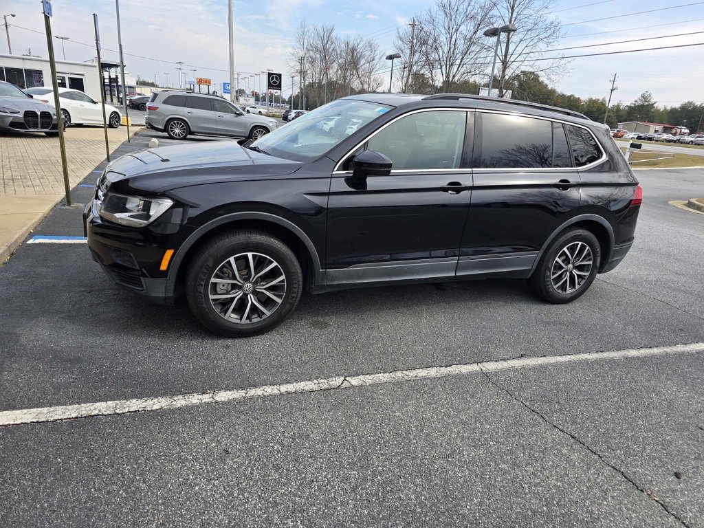 Used 2019 Volkswagen Tiguan SE w/ Panoramic Sunroof Package image 18