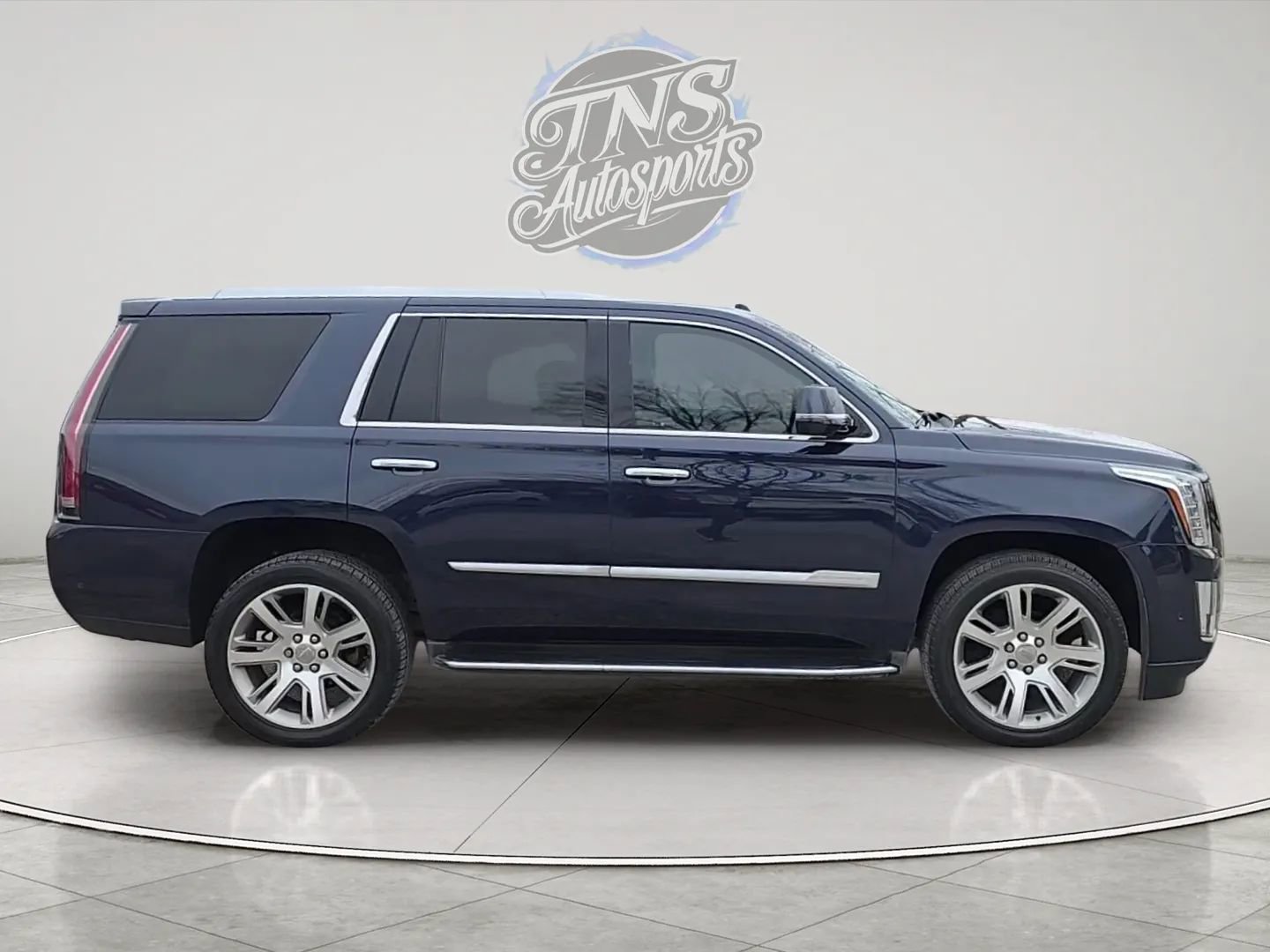 Used 2020 Cadillac Escalade Luxury AWD/4WD image 6
