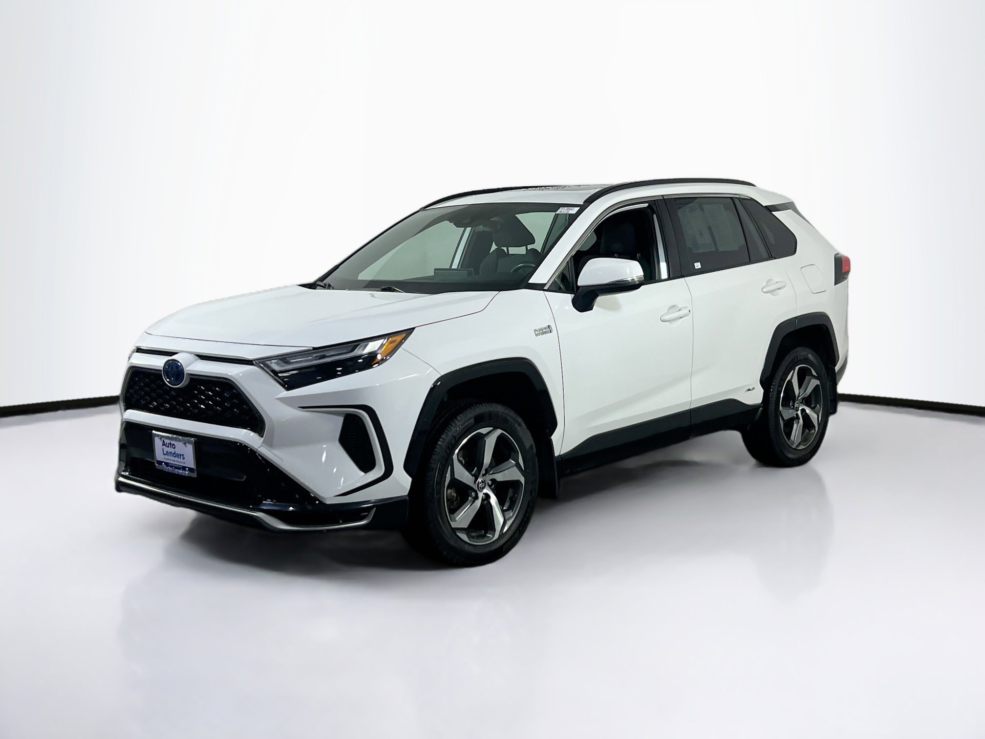Used 2023 Toyota RAV4 SE w/ Weather & Moonroof Package image 1