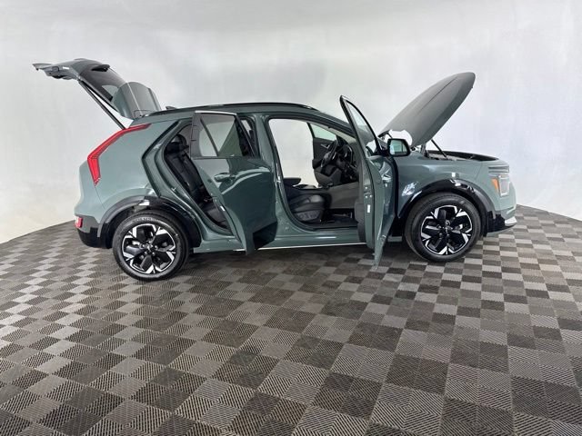 Certified 2023 Kia Niro Wave w/ Wave Preserve Package FWD image 15