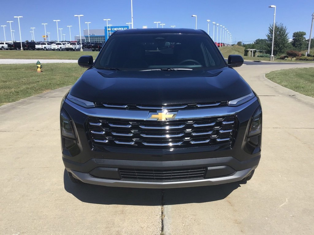 New 2026 Chevrolet Equinox LT w/ Convenience Package II image 2