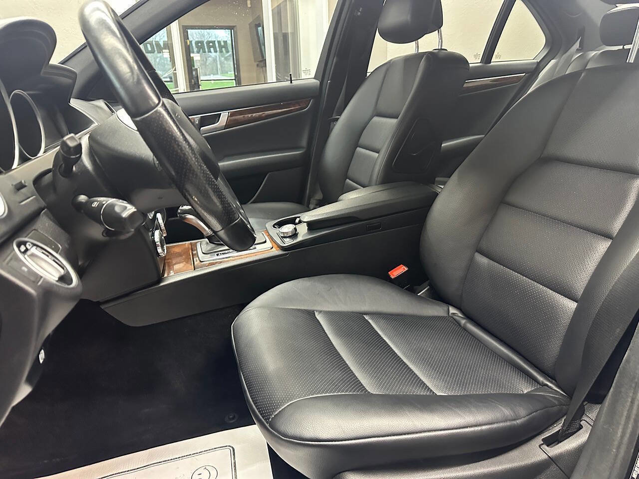 Used 2012 Mercedes-Benz C 300 4MATIC Sedan image 17