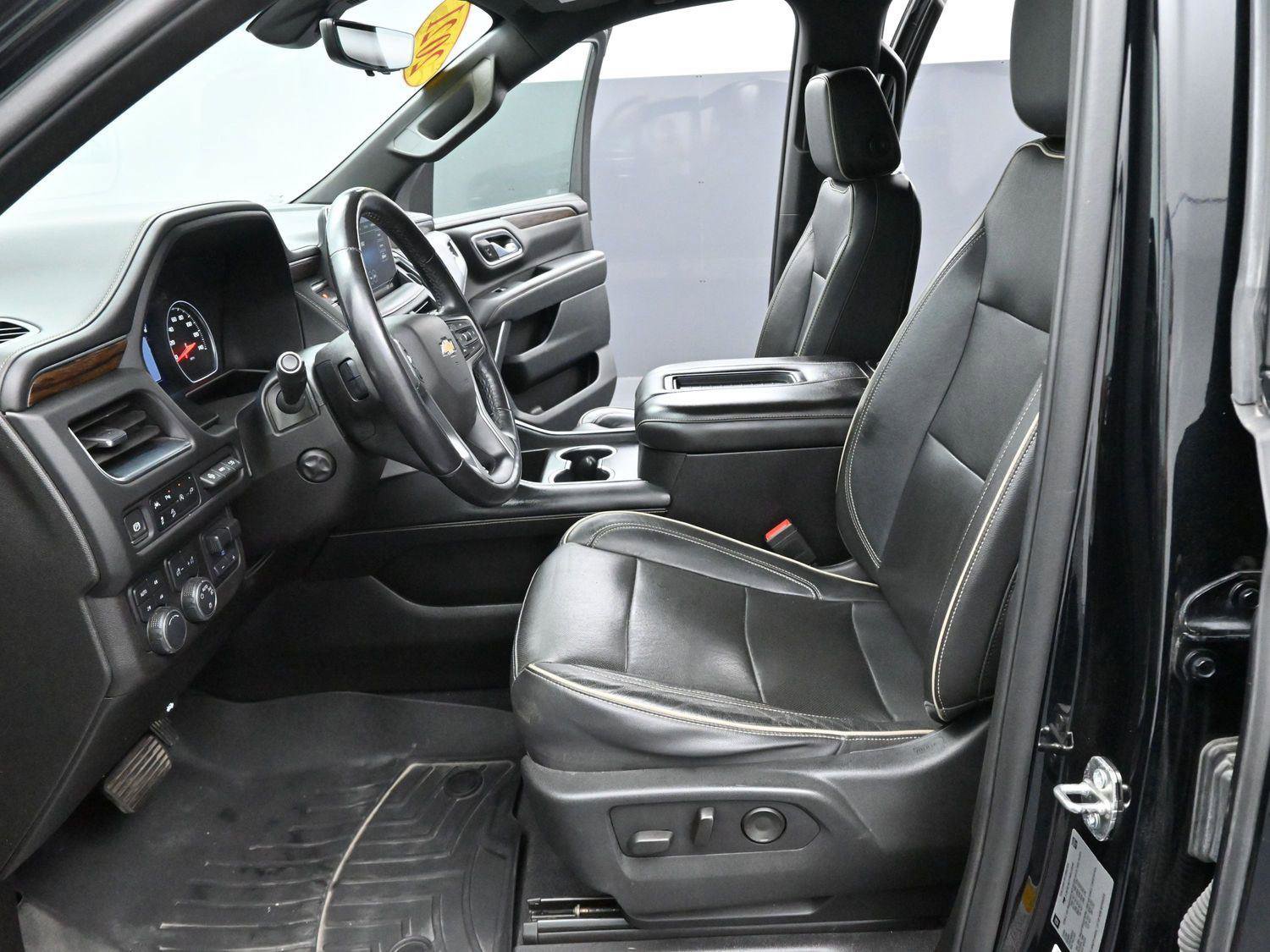 Used 2021 Chevrolet Tahoe Premier w/ Premium Package AWD/4WD image 15