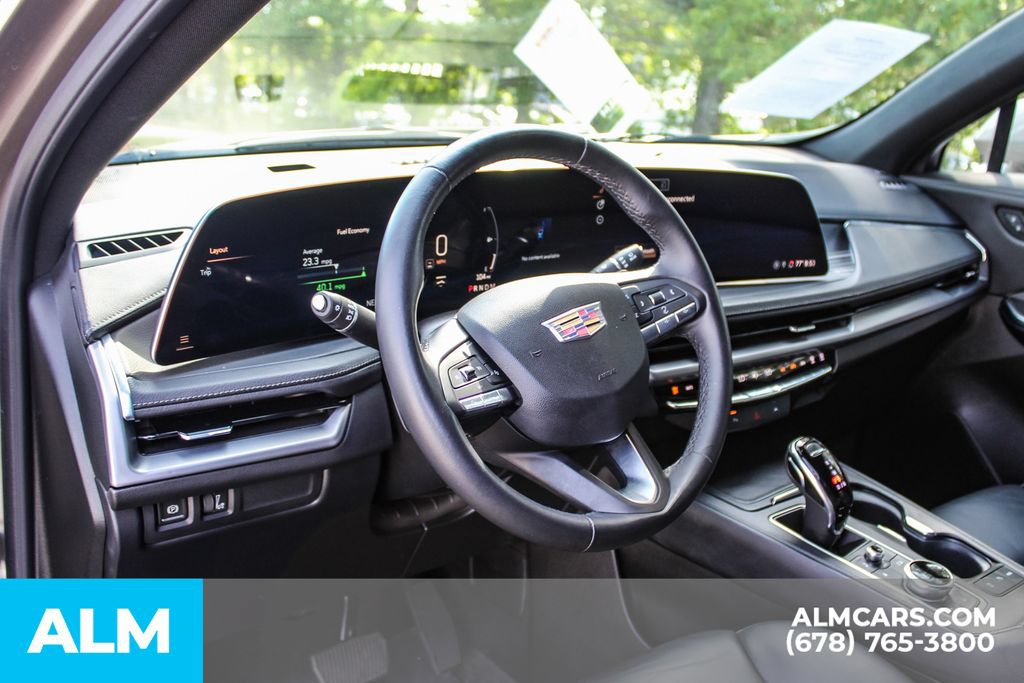Used 2025 Cadillac XT4 Premium Luxury FWD image 31