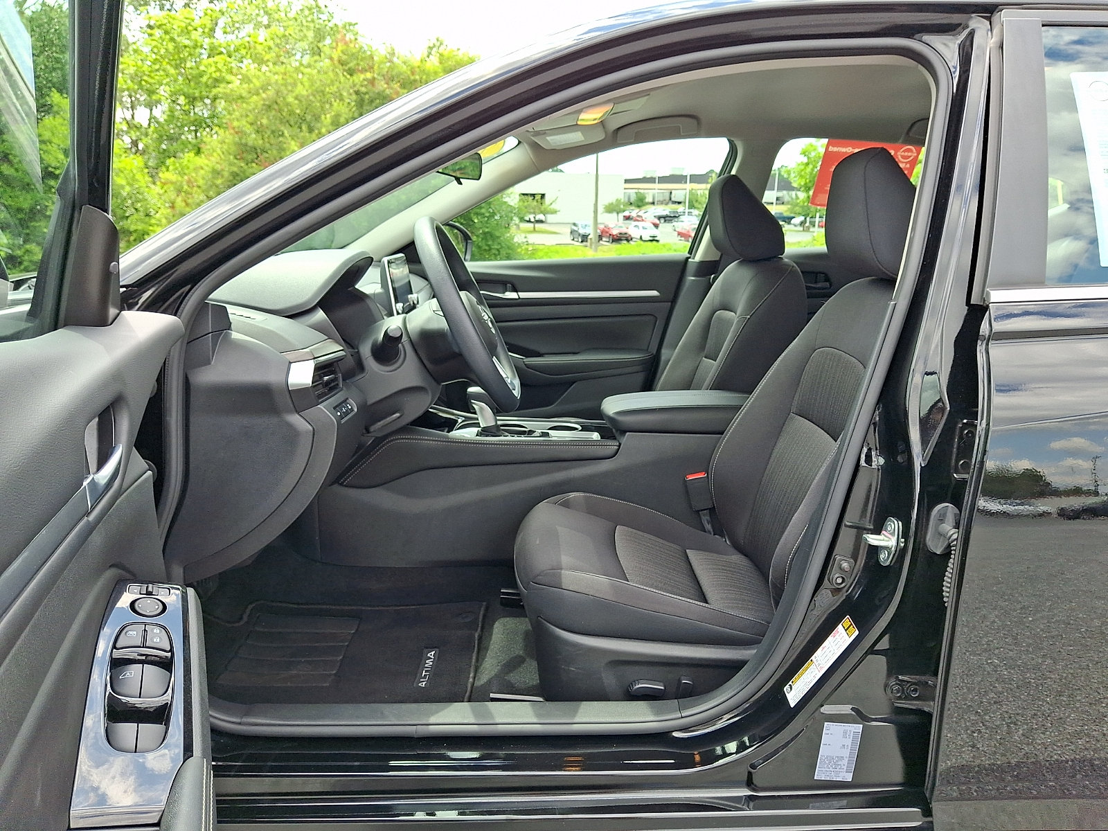 Certified 2023 Nissan Altima 2.5 SV AWD/4WD image 16