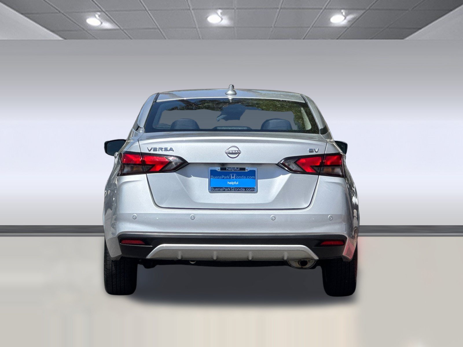 Used 2024 Nissan Versa SV FWD image 9