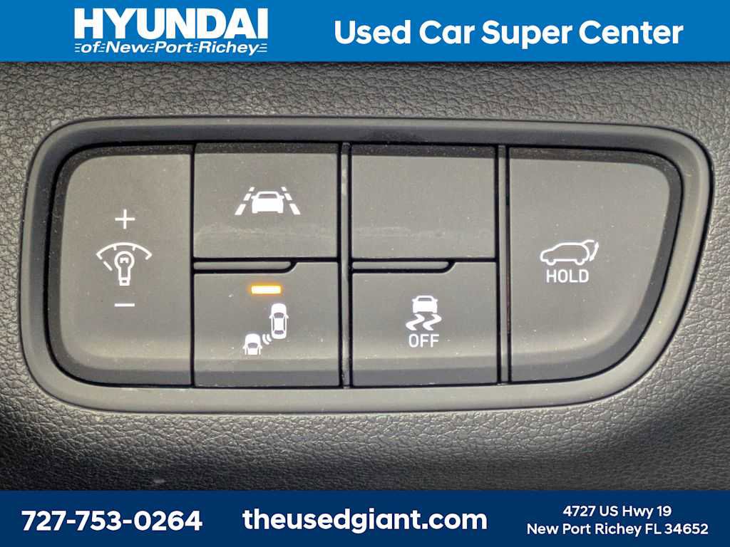 Used 2020 Hyundai Santa Fe Limited image 34