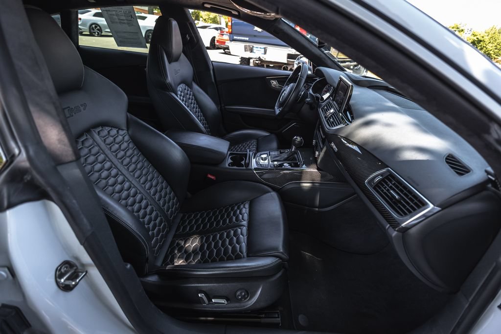 Used 2016 Audi RS 7 Prestige w/ RS 7 Dynamic Package AWD/4WD image 25