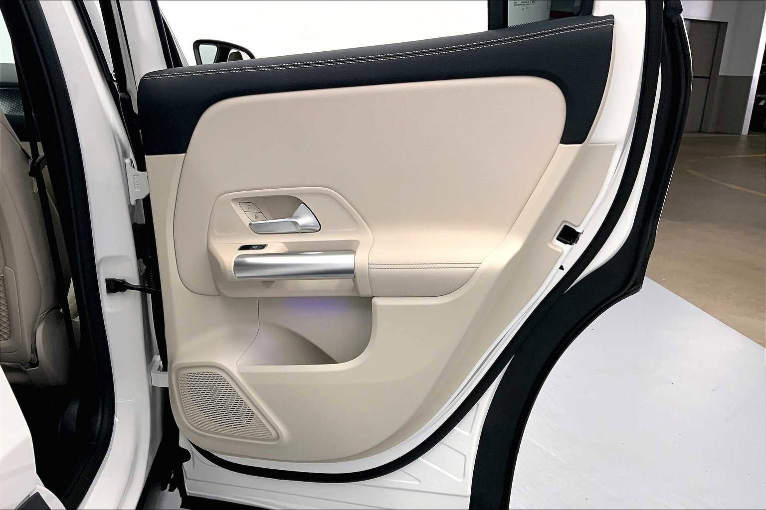 New 2026 Mercedes-Benz GLA 250 GLA 250 image 12