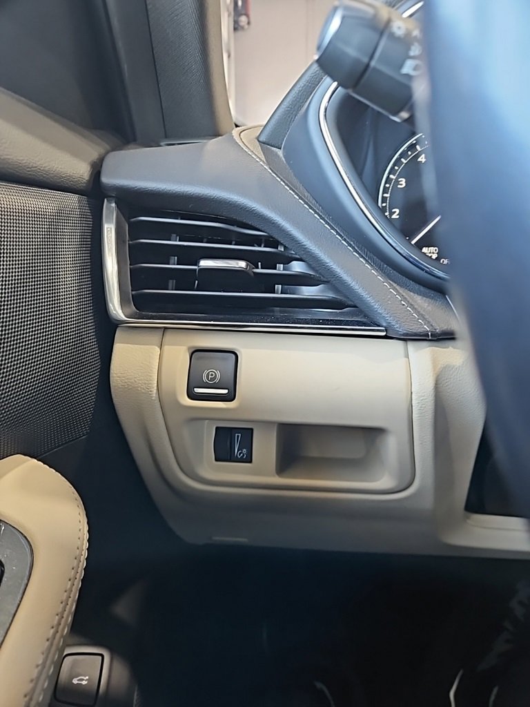 Used 2023 Cadillac CT5 Luxury image 33