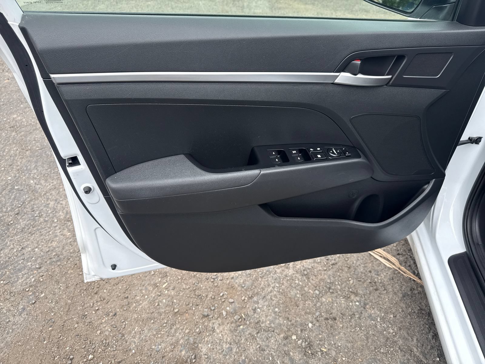 Used 2020 Hyundai Elantra SE w/ Cargo Package (C1) FWD image 10