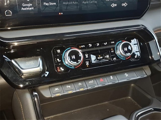 Used 2024 GMC Sierra 1500 AT4 w/ Technology Package image 10