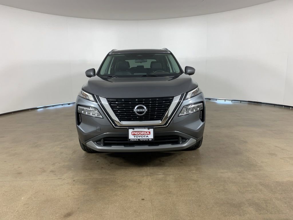 Used 2023 Nissan Rogue SV w/ SV Premium B Package image 3