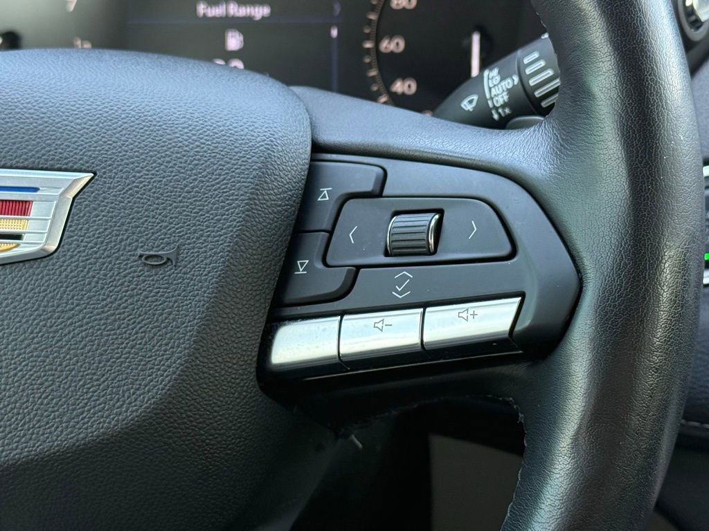 Used 2020 Cadillac XT4 Premium Luxury w/ Cold Weather Package FWD image 19