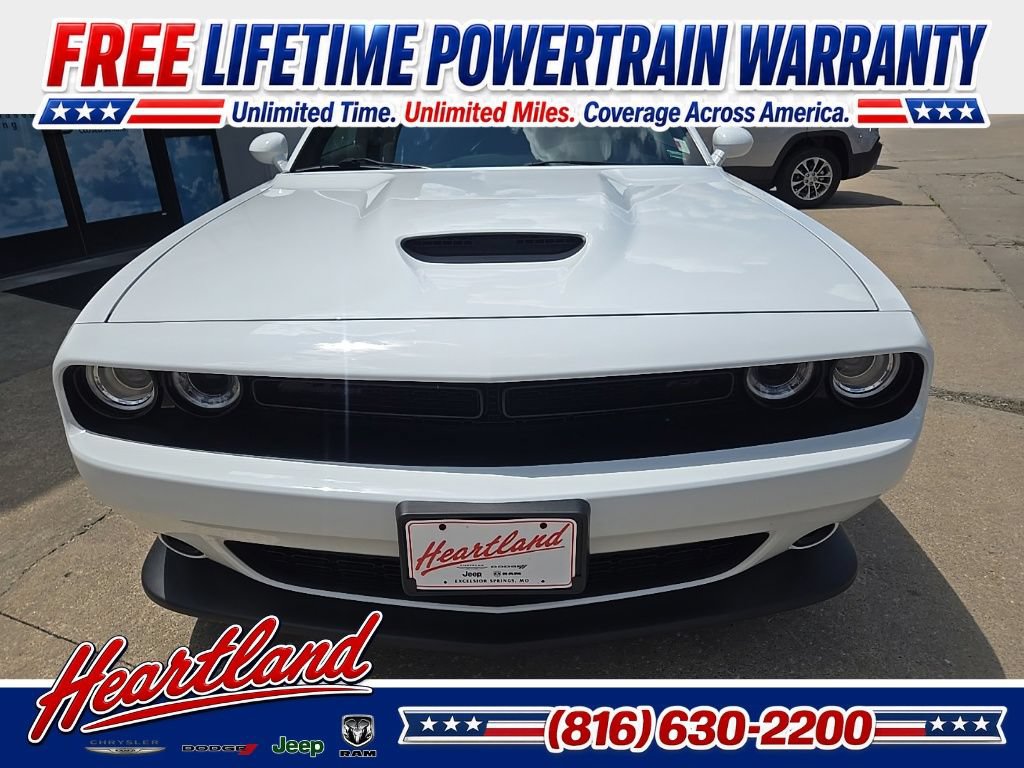 Used 2022 Dodge Challenger GT w/ Blacktop Package AWD/4WD image 18