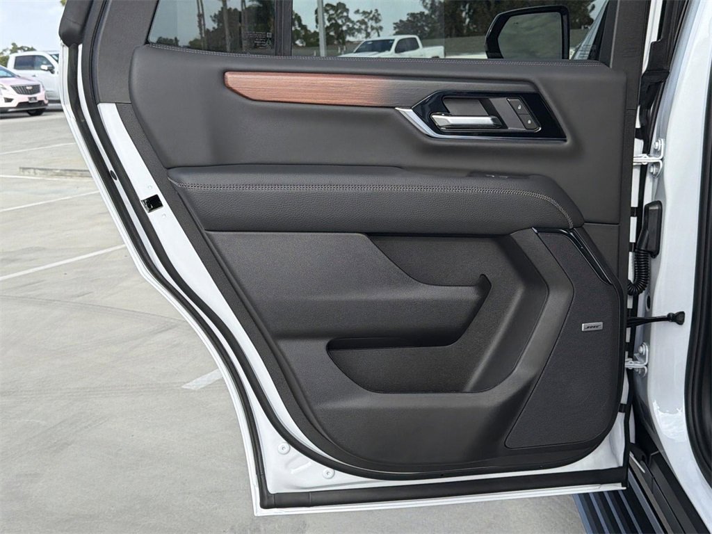 New 2026 GMC Yukon Denali w/ Denali Reserve Package image 25