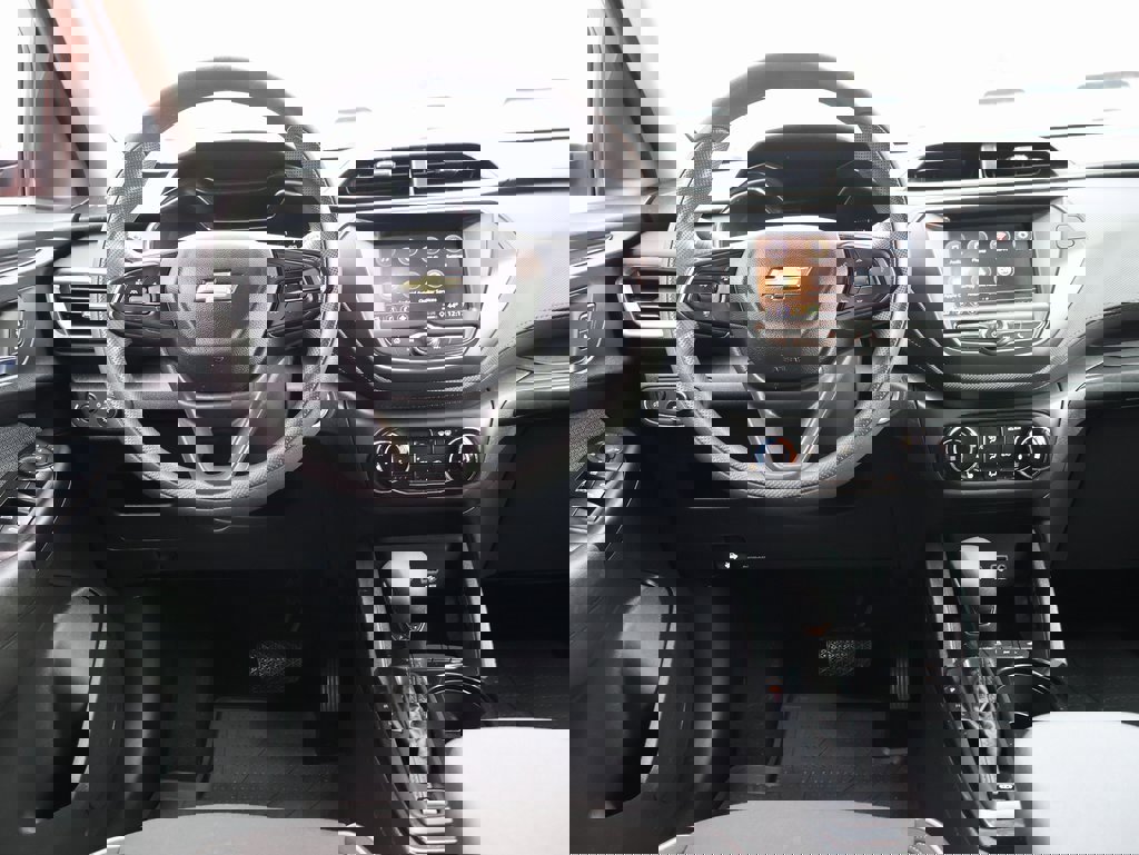 Used 2022 Chevrolet TrailBlazer LT w/ Driver Confidence Package image 19