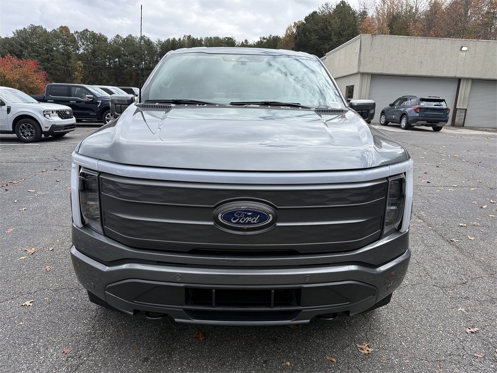 Used 2023 Ford F150 Lightning Lariat image 2