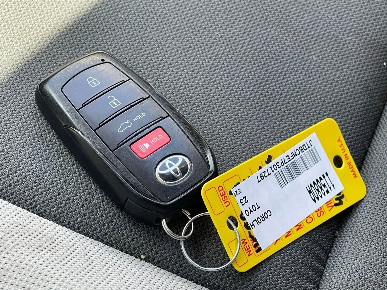 Used 2023 Toyota Corolla LE w/ LE Premium Package FWD image 12