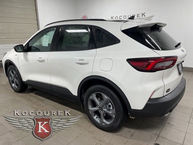 New 2026 Ford Escape ST-Line w/ Tech Pack #1 AWD/4WD image 4