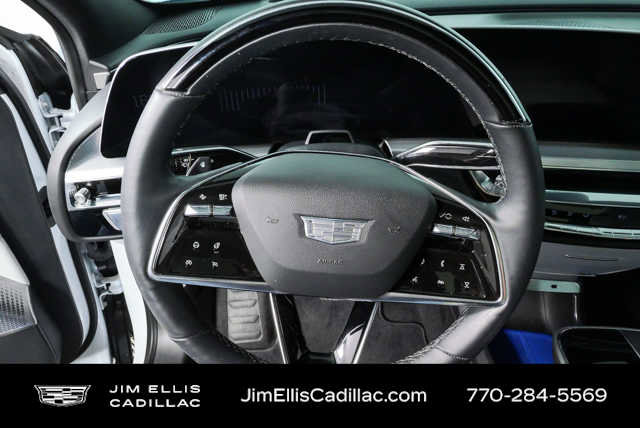 Used 2024 Cadillac Lyriq Sport AWD/4WD image 7