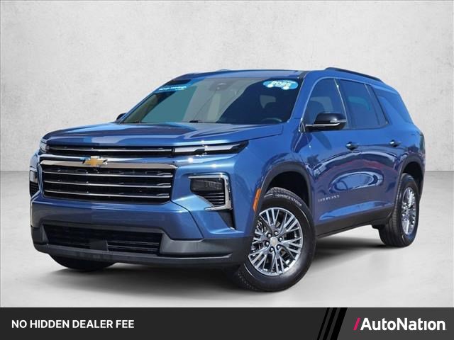 Used 2025 Chevrolet Traverse LT w/ Driver Confidence Package