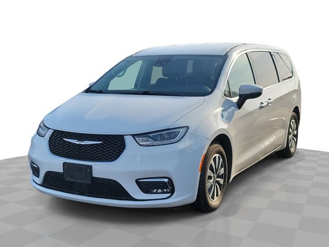 Used 2023 Chrysler Pacifica Touring-L