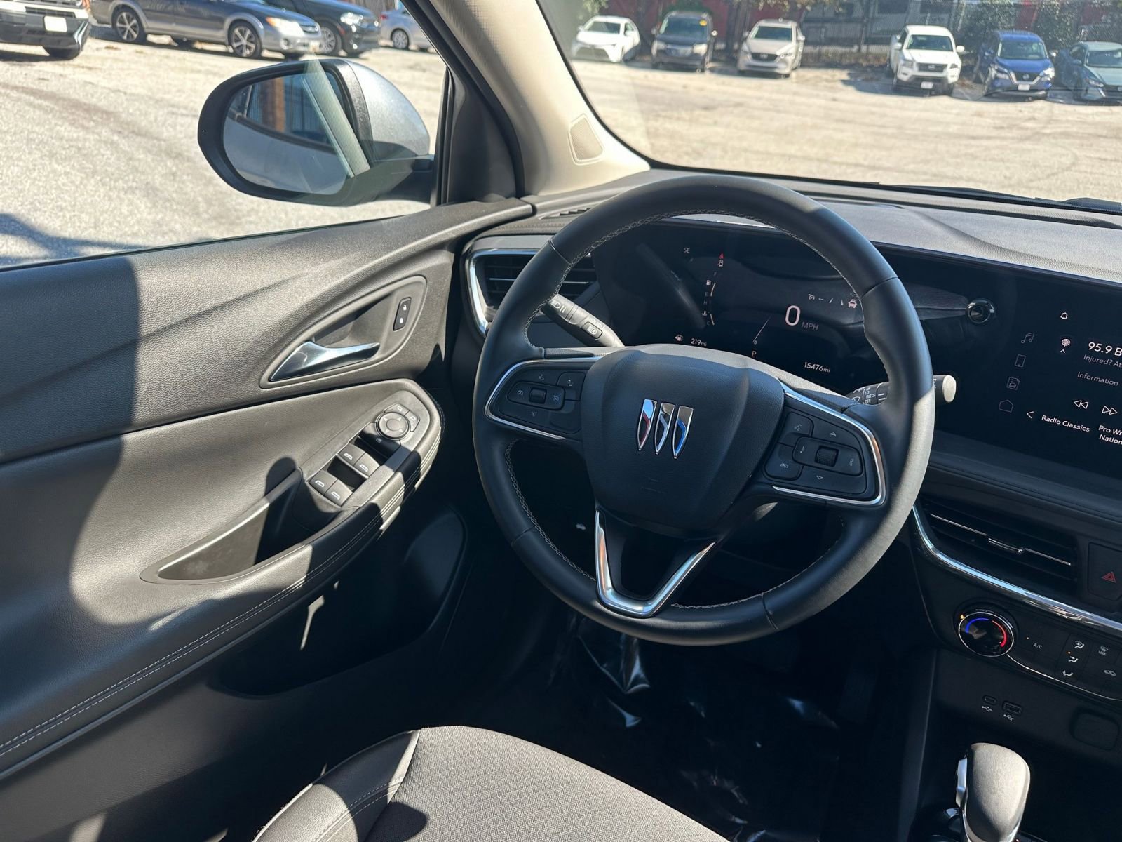 Used 2025 Buick Encore GX Preferred image 32