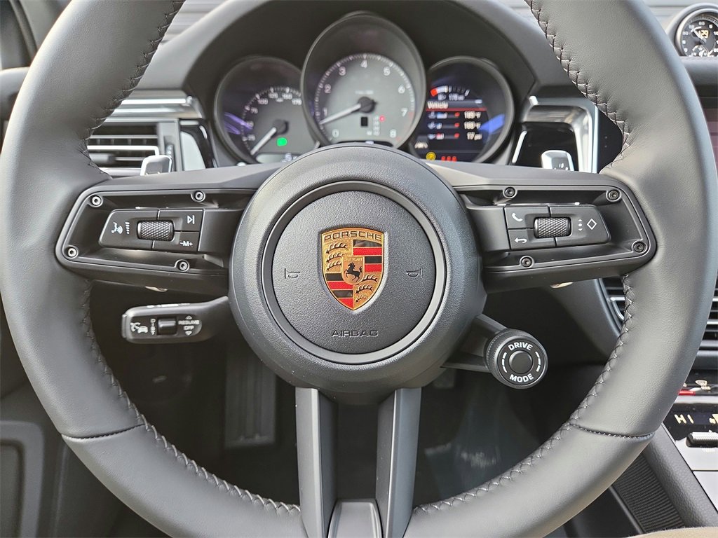 New 2026 Porsche Macan S image 9