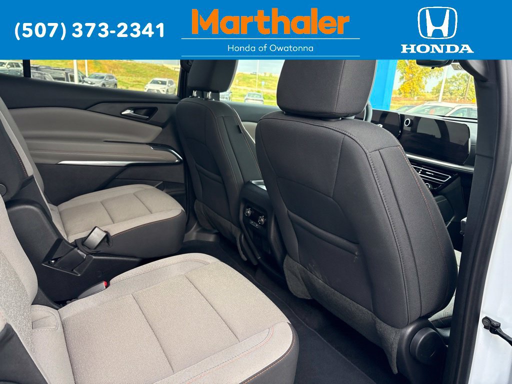 Used 2026 Chevrolet Traverse LT w/ Driver Confidence Package AWD/4WD image 19