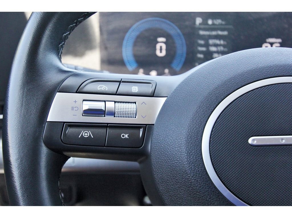 Used 2025 Hyundai Kona SEL image 15