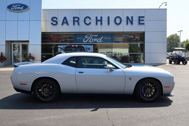 Used 2023 Dodge Challenger SRT Hellcat image 2