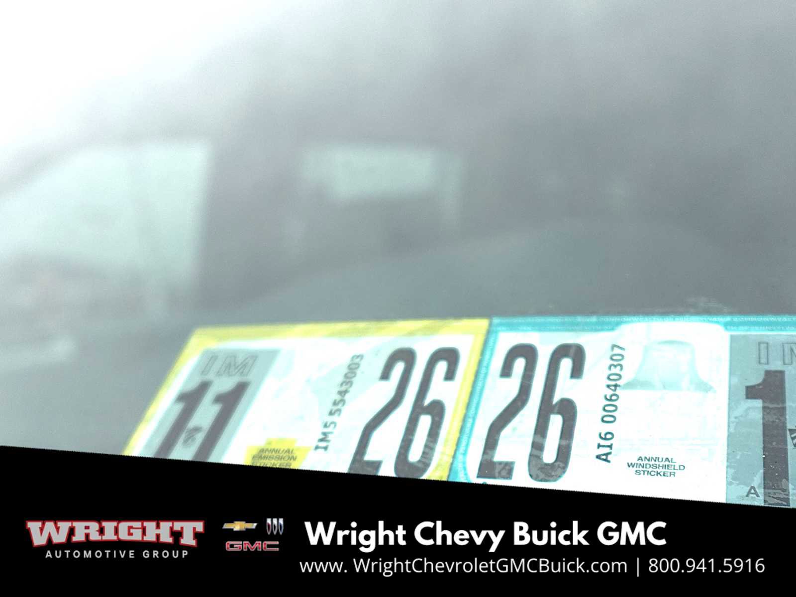 Used 2022 Chevrolet Suburban RST w/ Sport Performance Package image 9