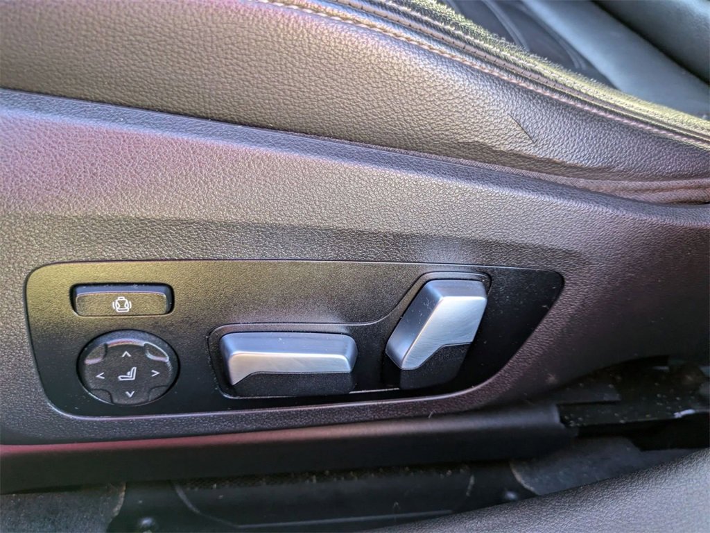 Used 2019 BMW 330i xDrive Sedan w/ Convenience Package image 10