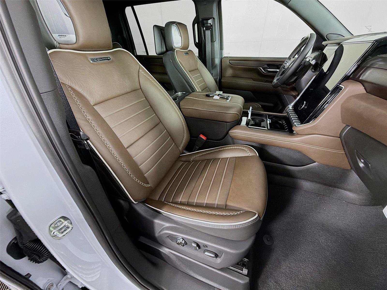 New 2026 GMC Yukon XL Denali Ultimate AWD/4WD image 31