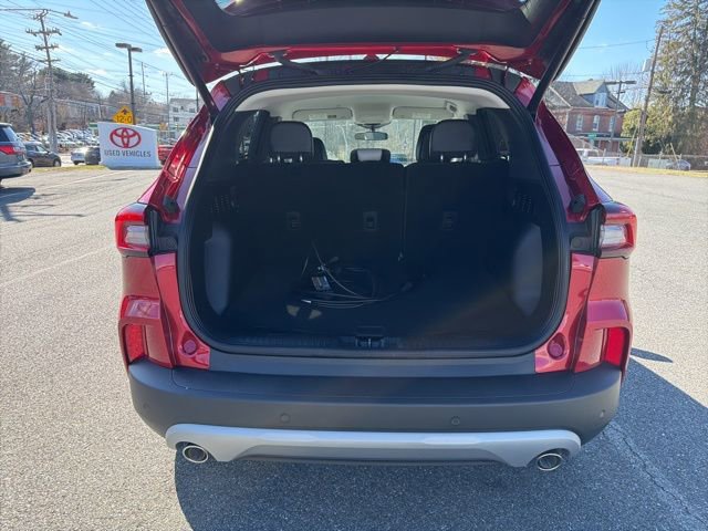 Used 2025 Ford Escape SE image 8