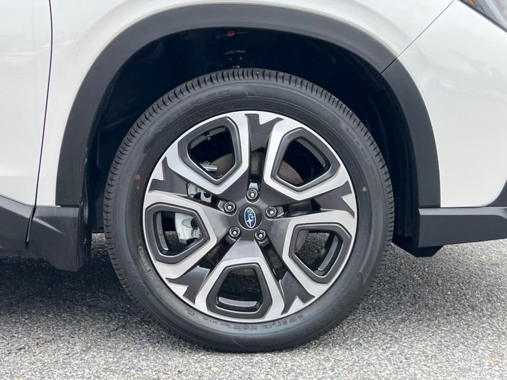 New 2025 Subaru Ascent Limited image 6
