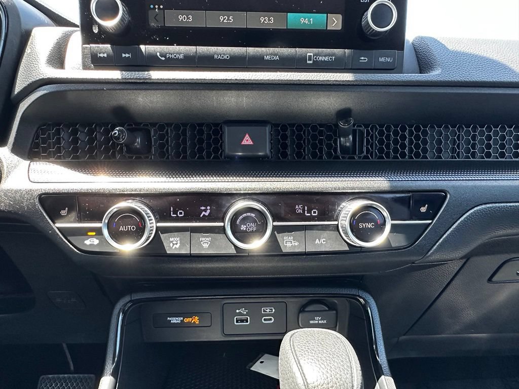 Used 2025 Honda CR-V EX image 29